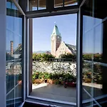 Grand Bristol By Collection Hotel
