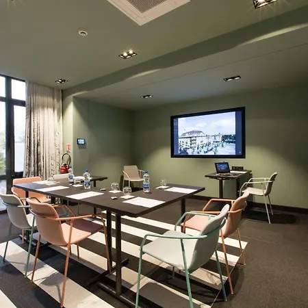 Otel Grand Bristol 4*