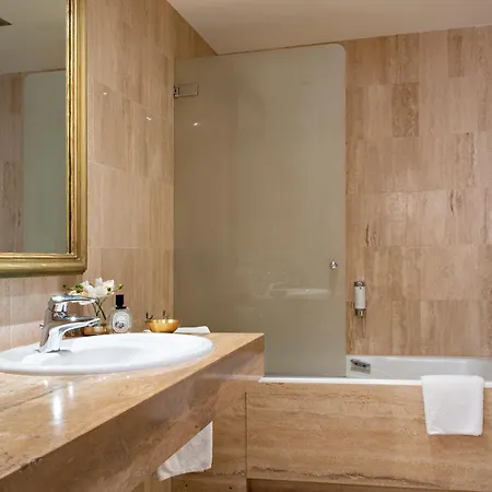 Grand Bristol By Collection 4*