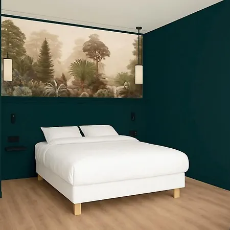 Grand Bristol By Collection Hotel