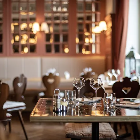 Grand Bristol Hotel 4*