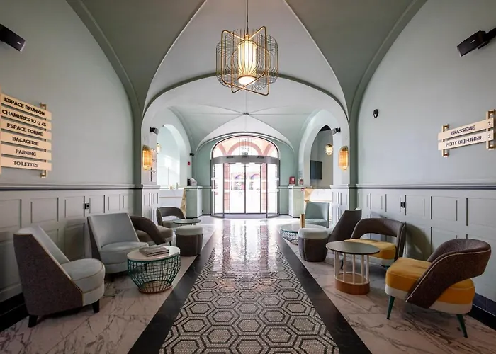 Grand Bristol Hotel 4*